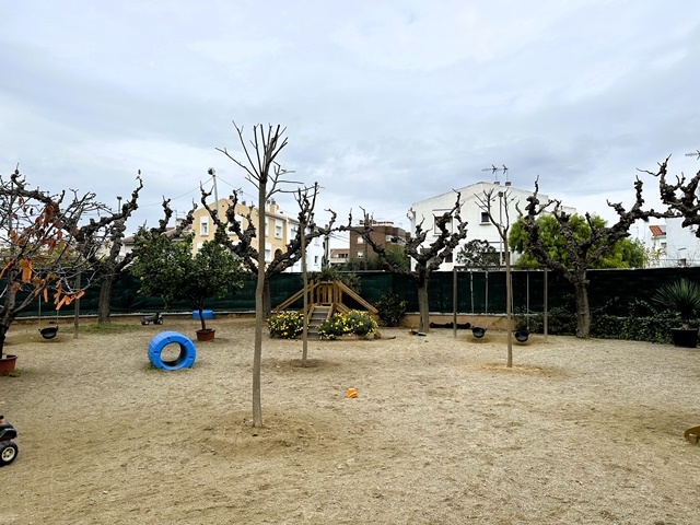 ANNA F. / AJUNT. DE TORREDEMBARRA