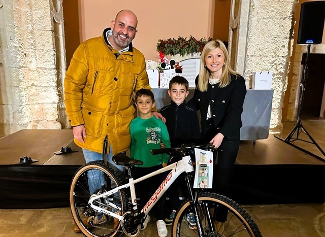 ANNA F. / AJ. DE TORREDEMBARRA