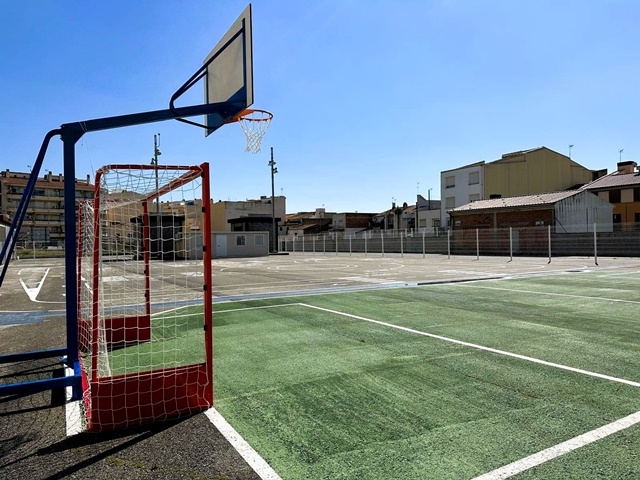 ANNA F. / AJUNT. DE TORREDEMBARRA