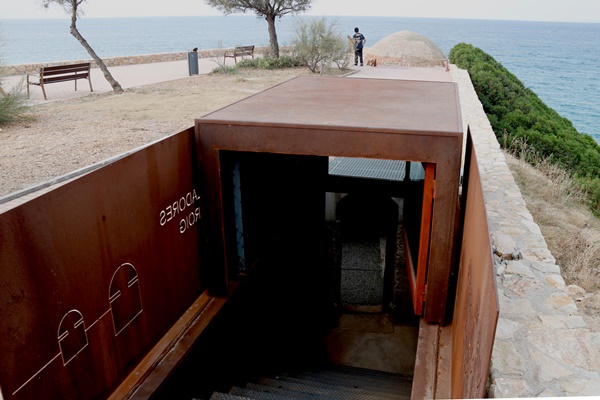 entrada niu metralladores Salou
