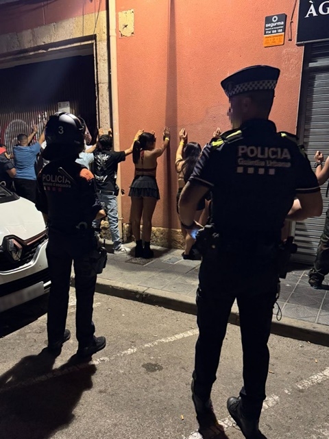 MOSSOS D'ESQUADRA