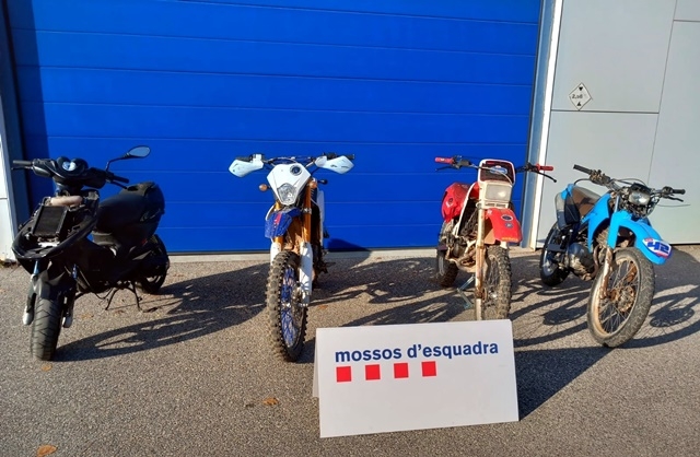 MOSSOS D'ESQUADRA