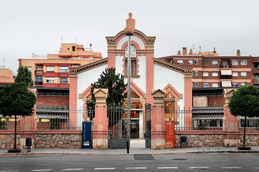 Biblioteca Centra Xavier Amoros Frontal - InfoCamp