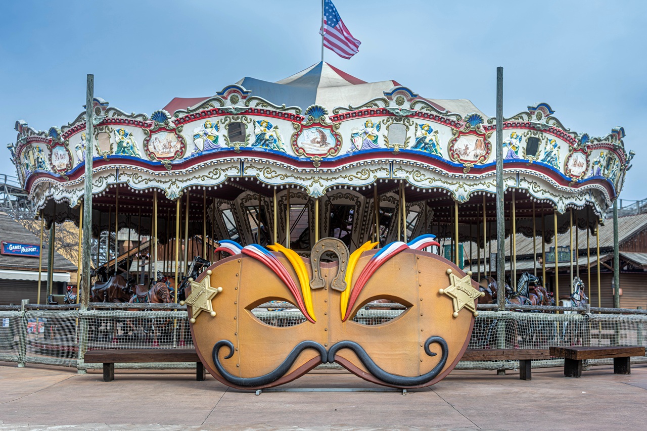 portaventura world guarniments carnaval 2025
