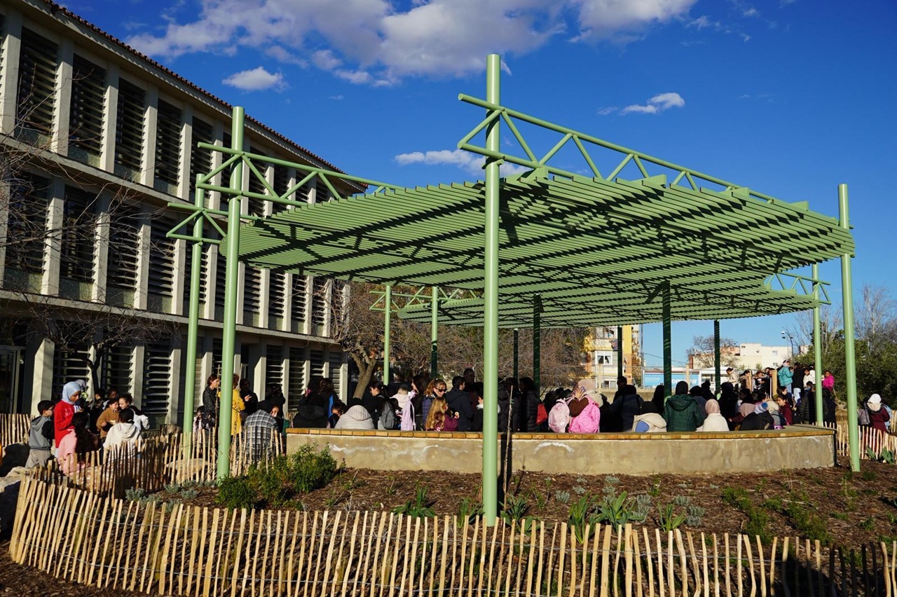 Refugi Climatic Escola Maria Fortuny - InfoCamp