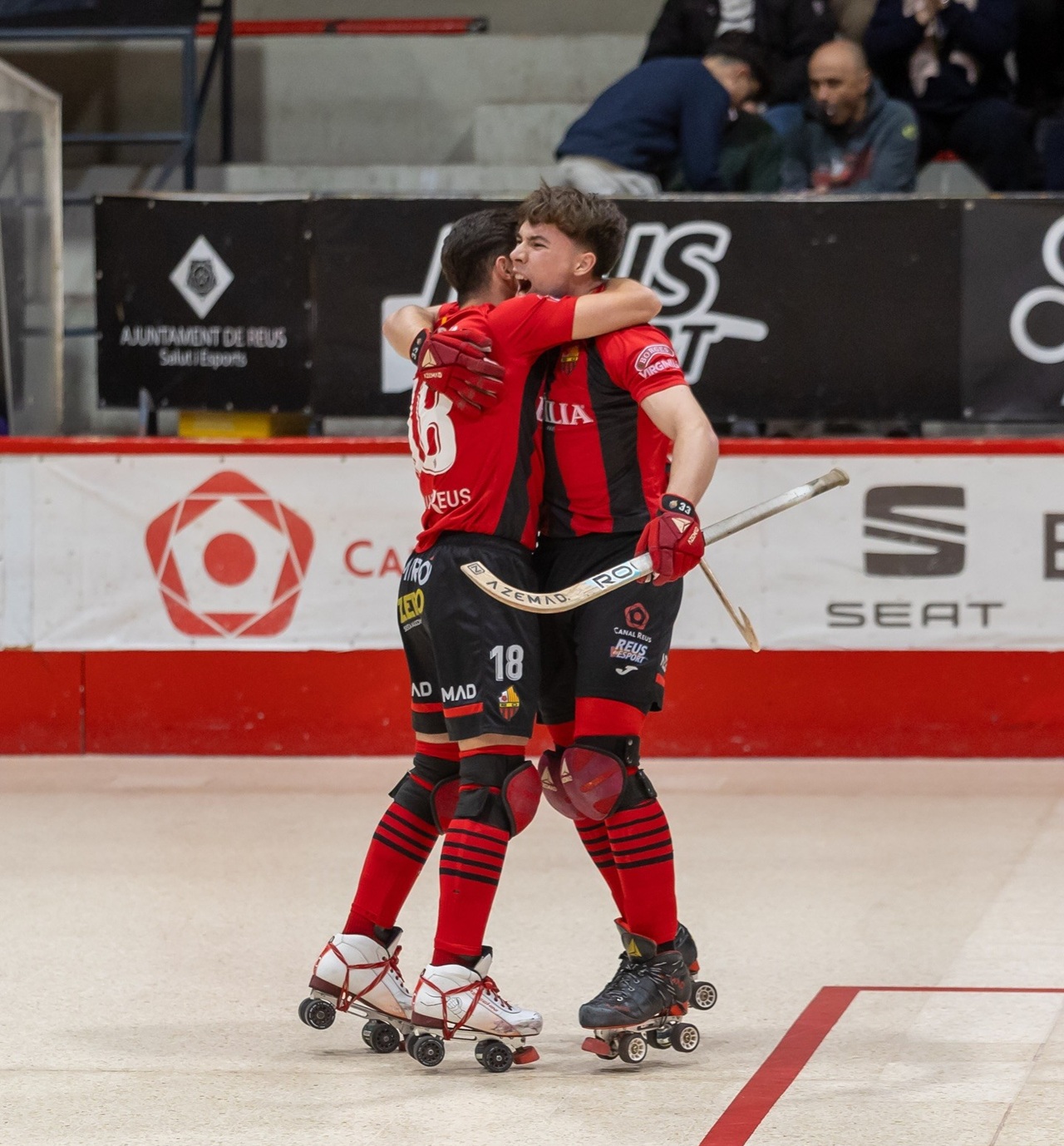 Reus Celebra Gol Saint Omer - InfoCamp
