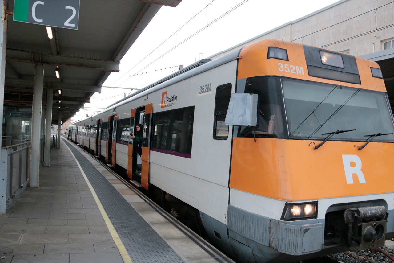 tren r16 tarragona estacio