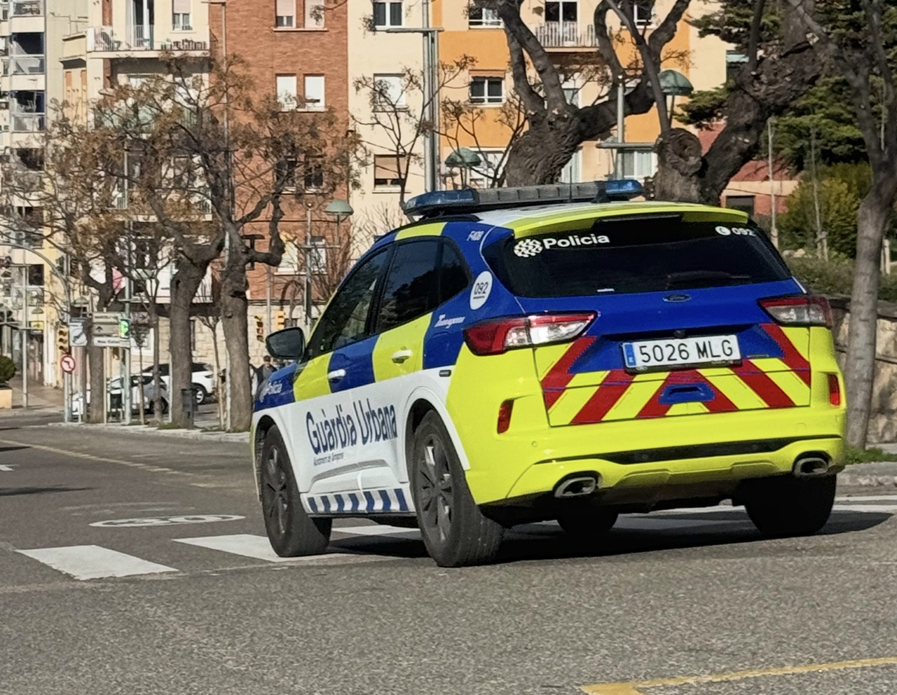 guàrdia urbana tgna vehicle circulant