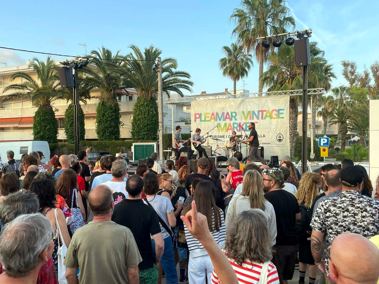pleamar vintage 25 public escenari