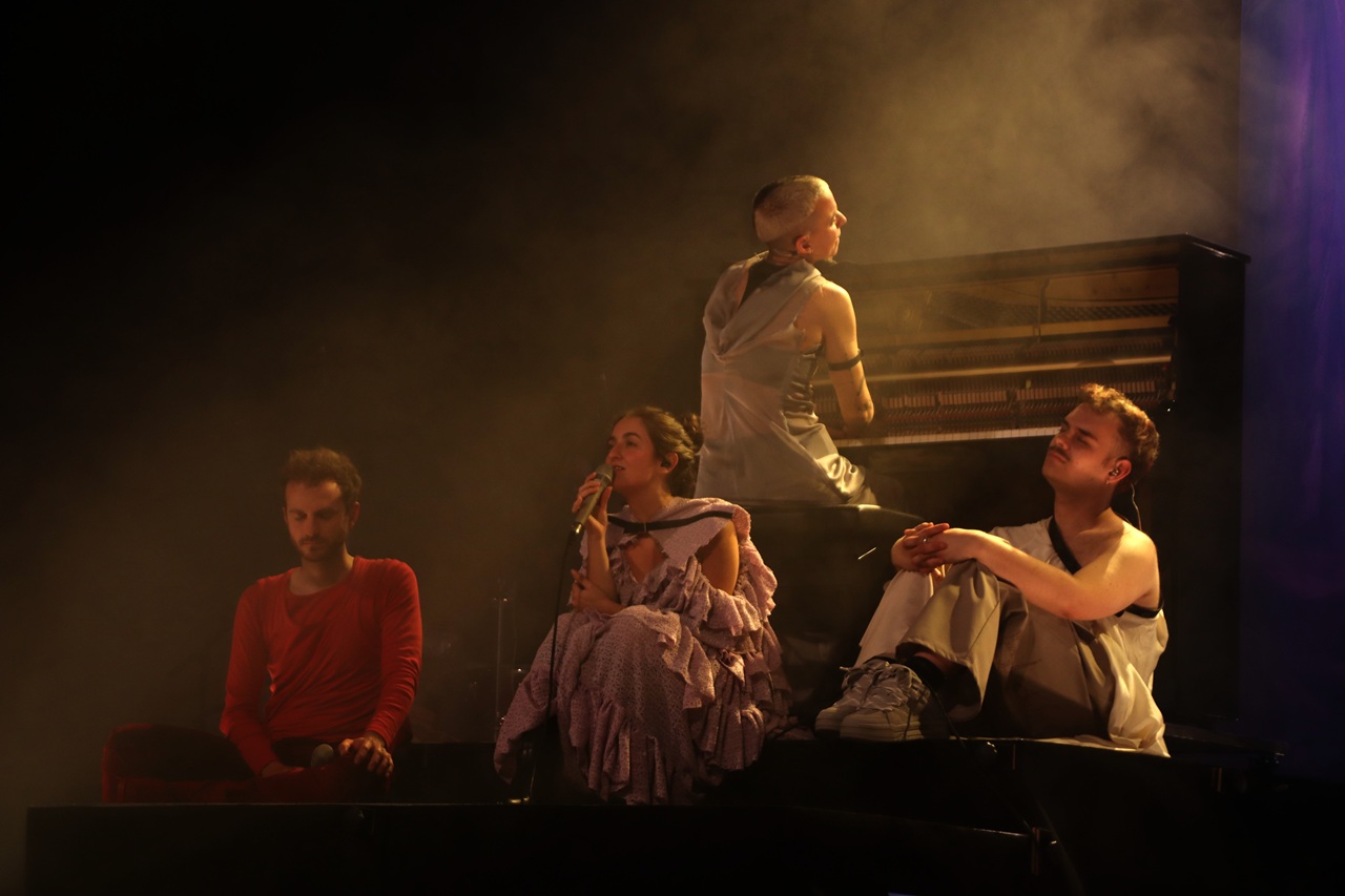 clara peya al teatre bartrina