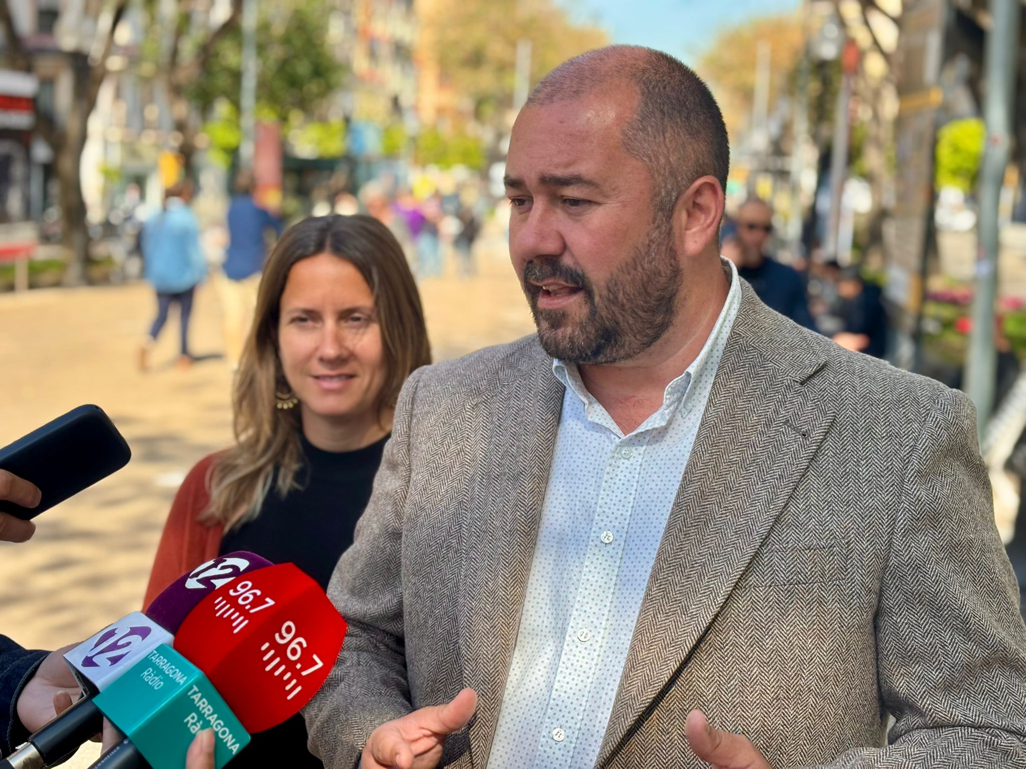 maria roig i xavi puig taula pel català