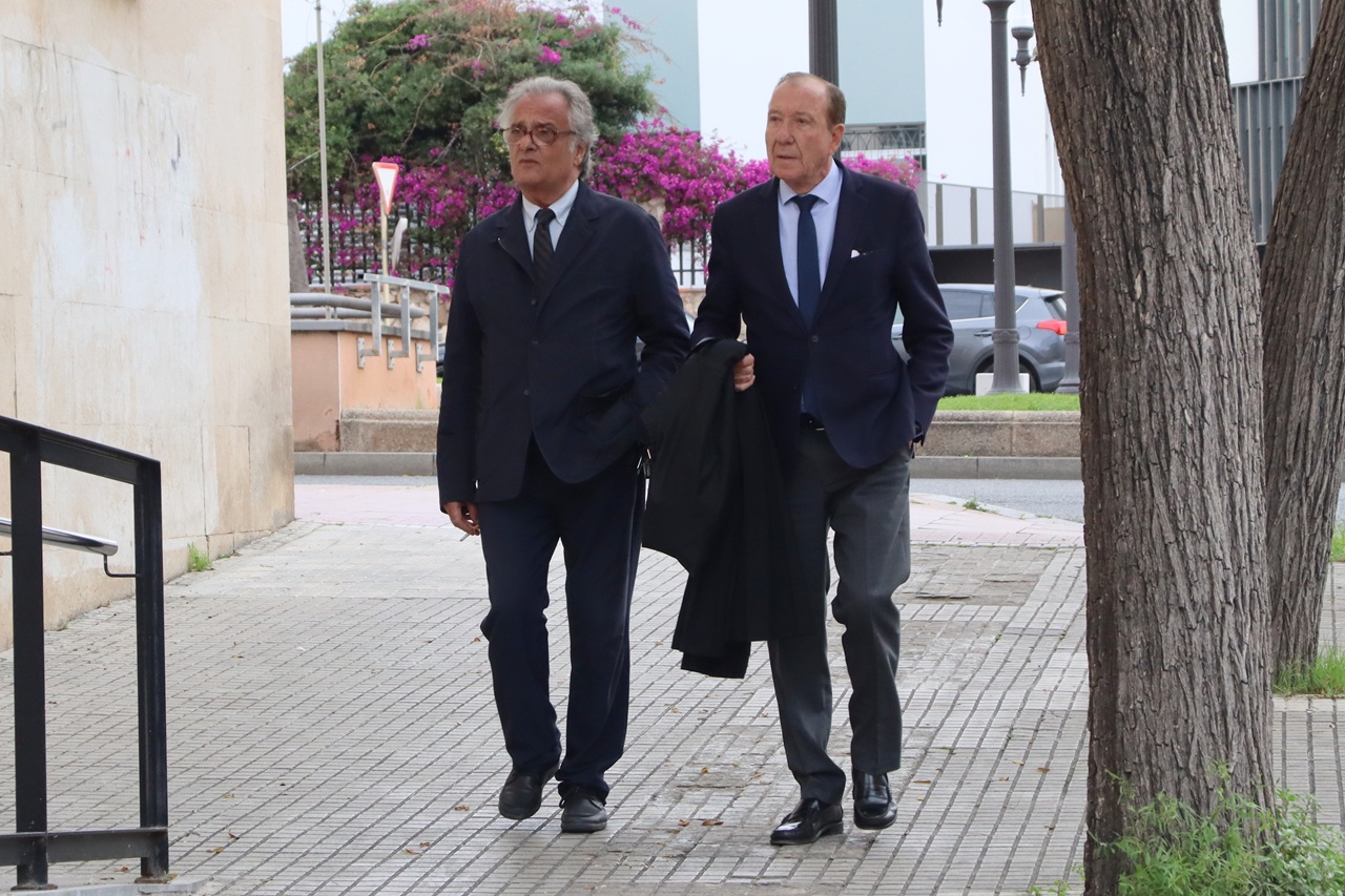 batesteza entrant audiencia