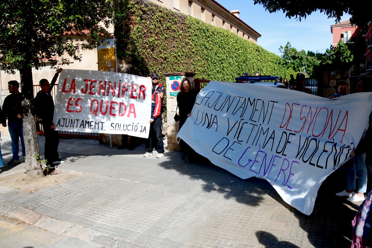 concentracio desnonament passeig mata