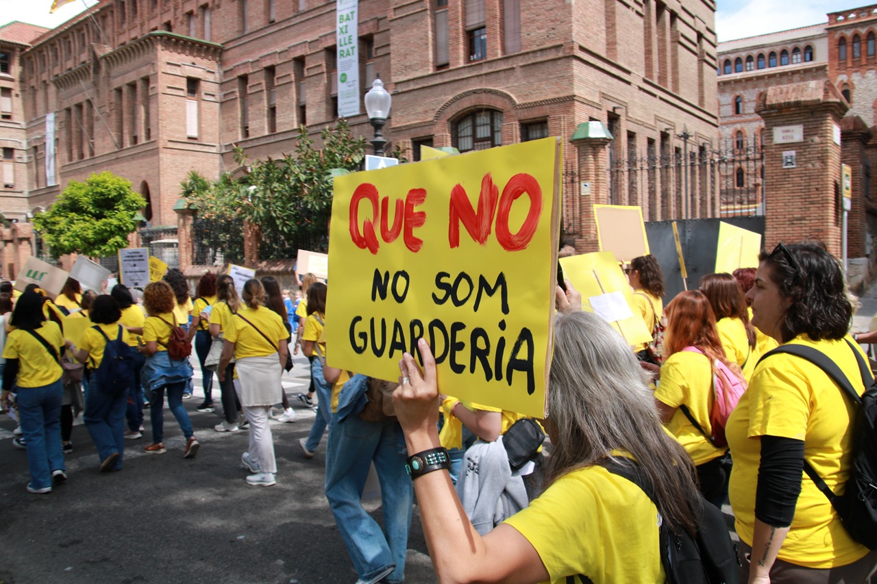 manifestació tgna educadores escoles bressol