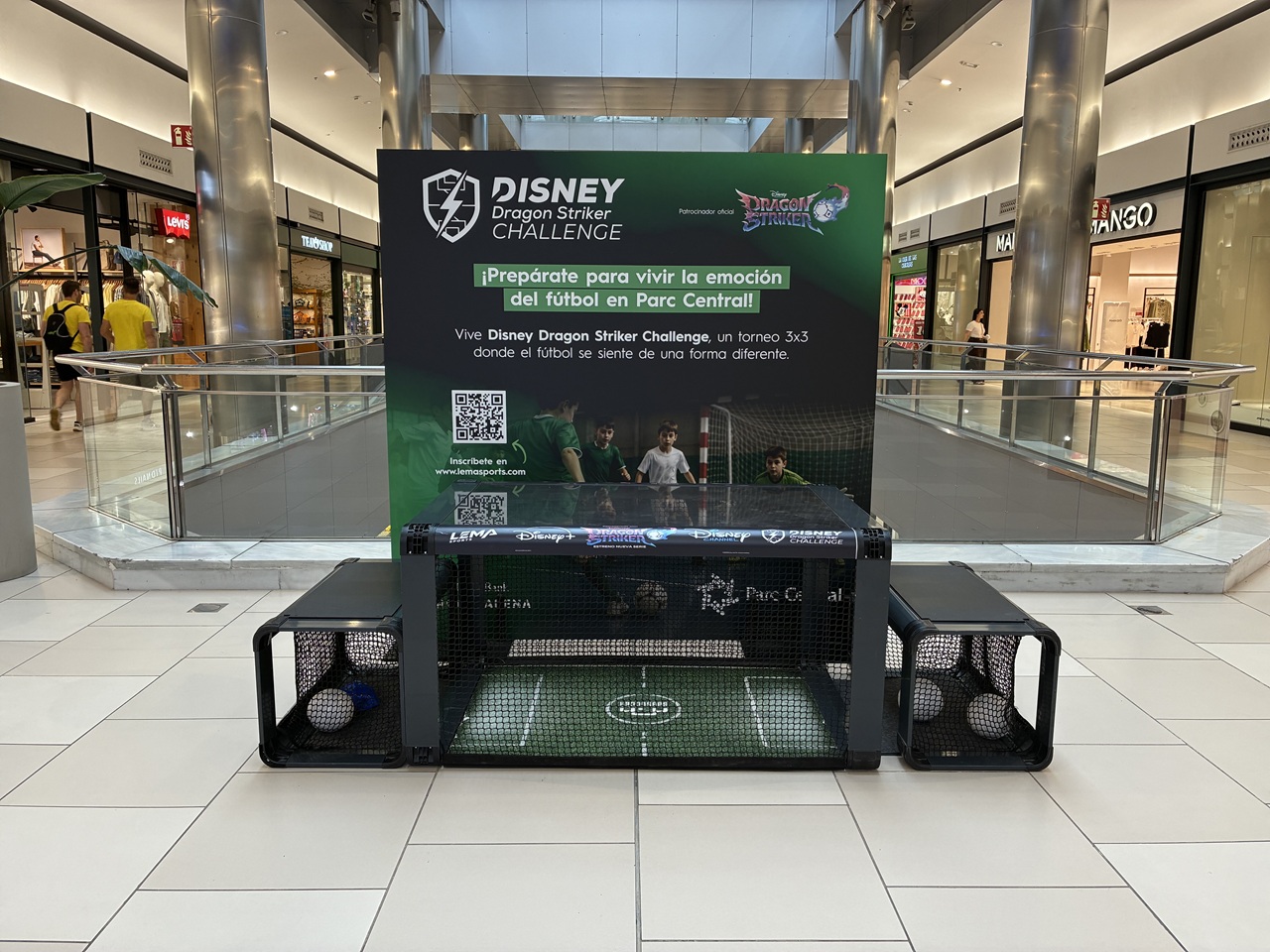 parc central disney dragon striker challenge