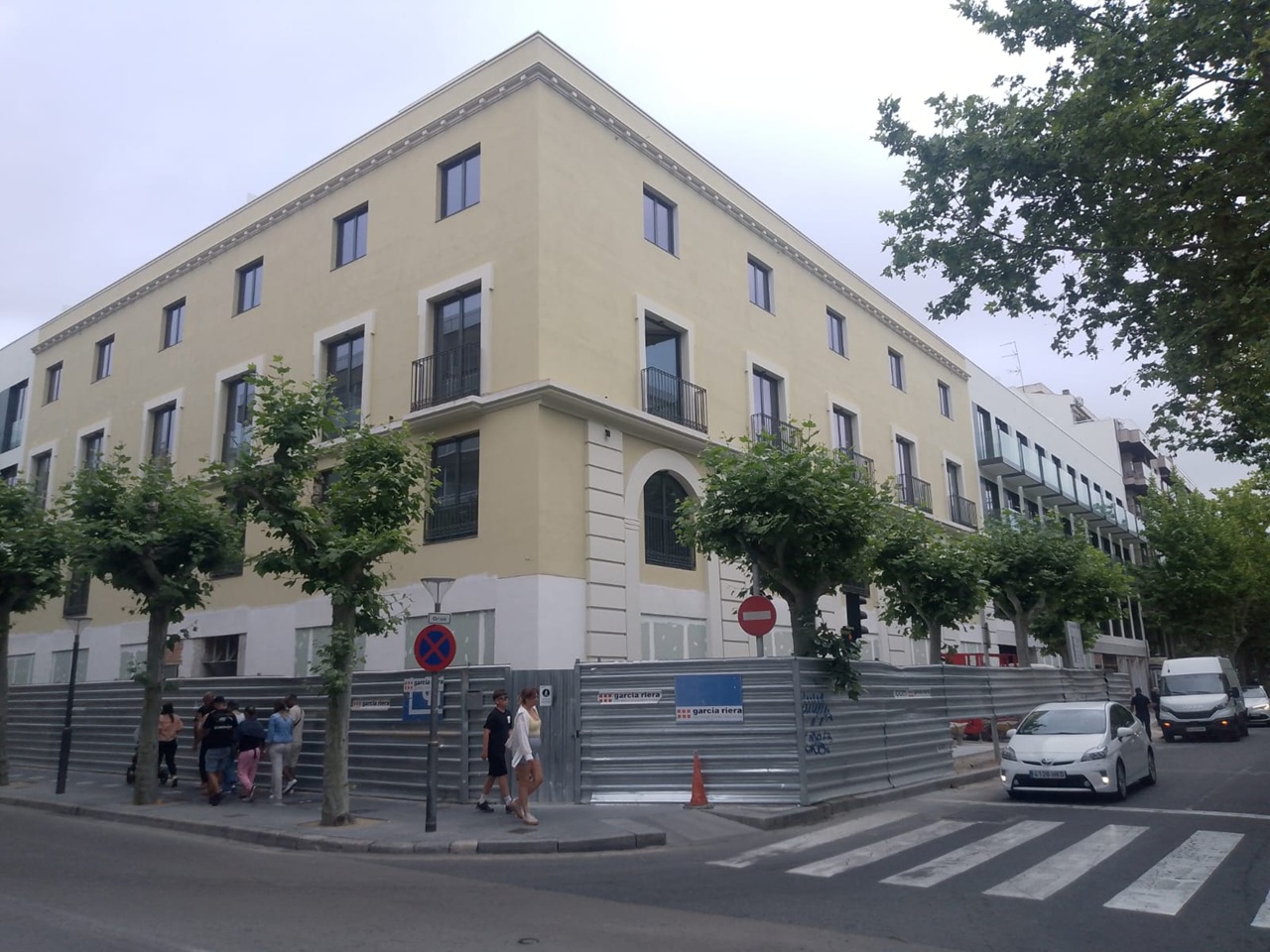 duana suites salou carrer bcn