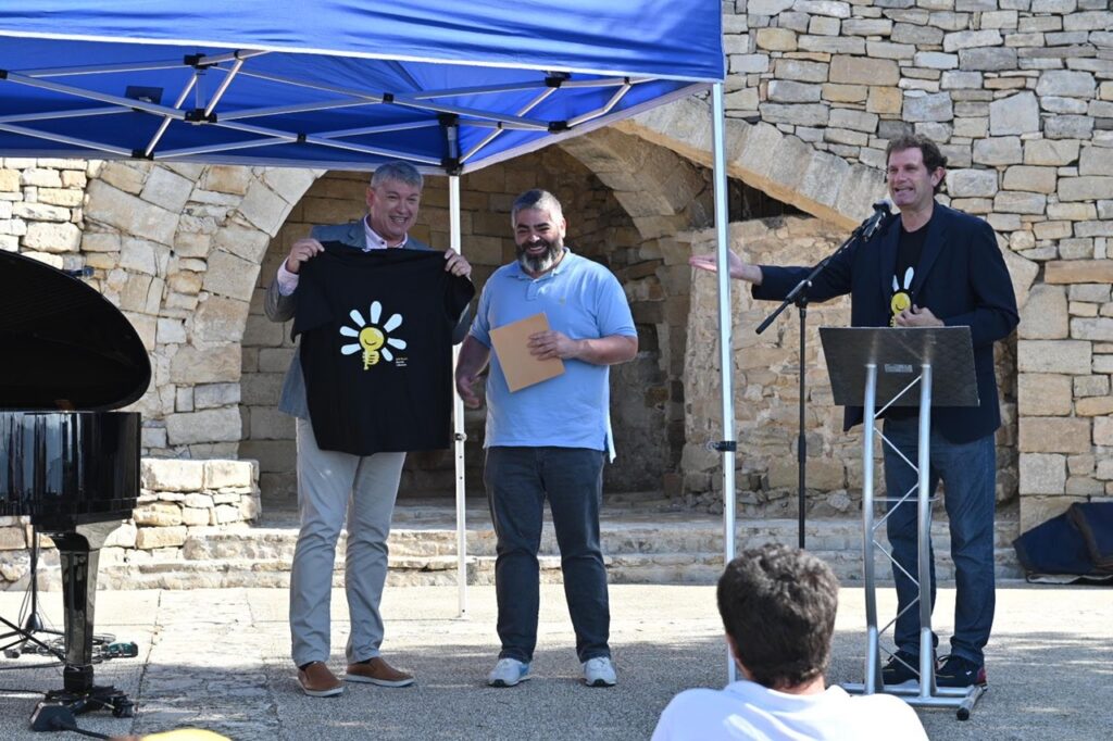 forès padrí del certamen damià amorós