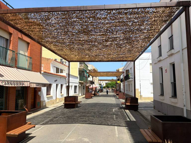 tendal carrer llevant
