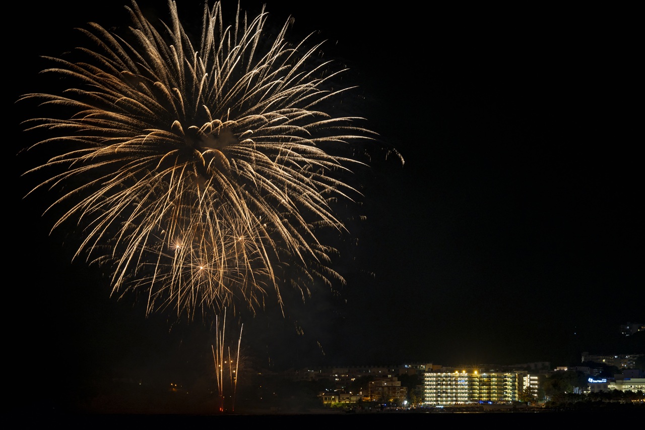 castell de focs fm la pineda