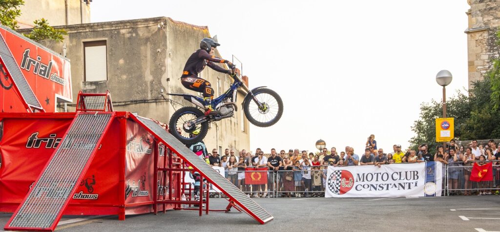 exhibició trial moto club constantí