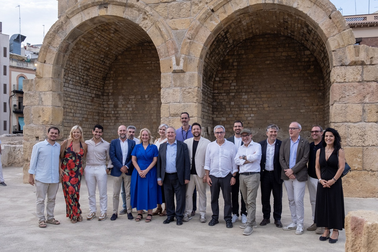inauguració nou forum de la colonia