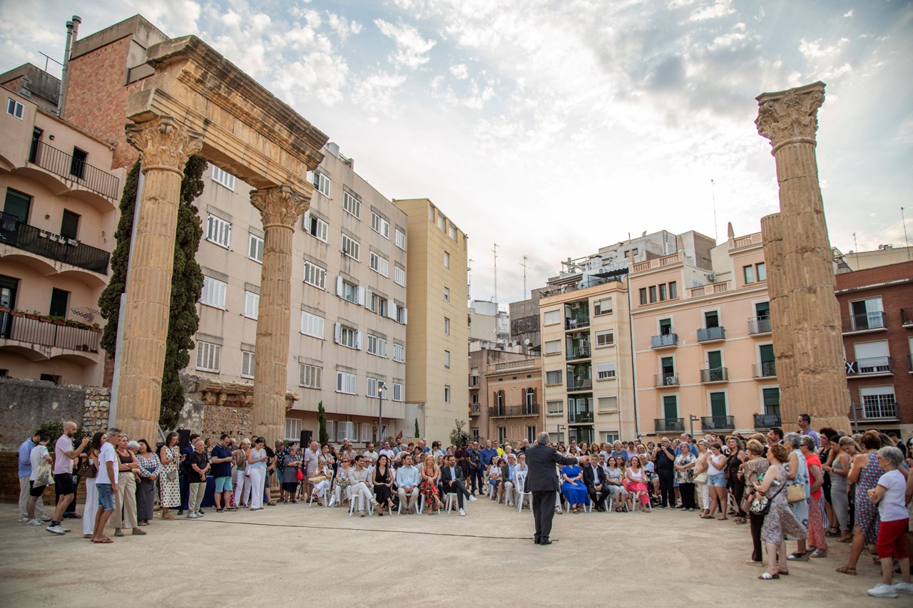 nou forum de la colonia inauguració públic