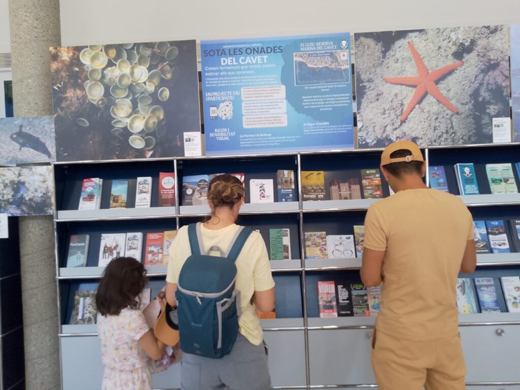 turistes expo reserva marina cavet