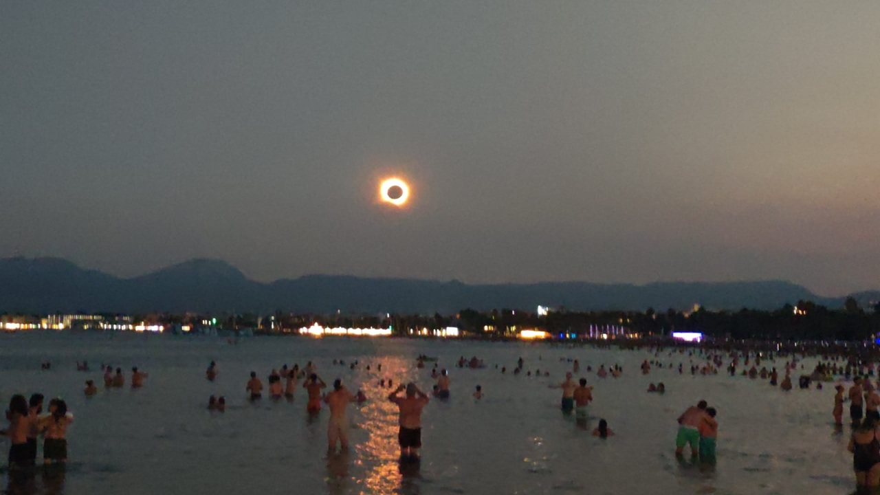 eclipsi salou horitzontal