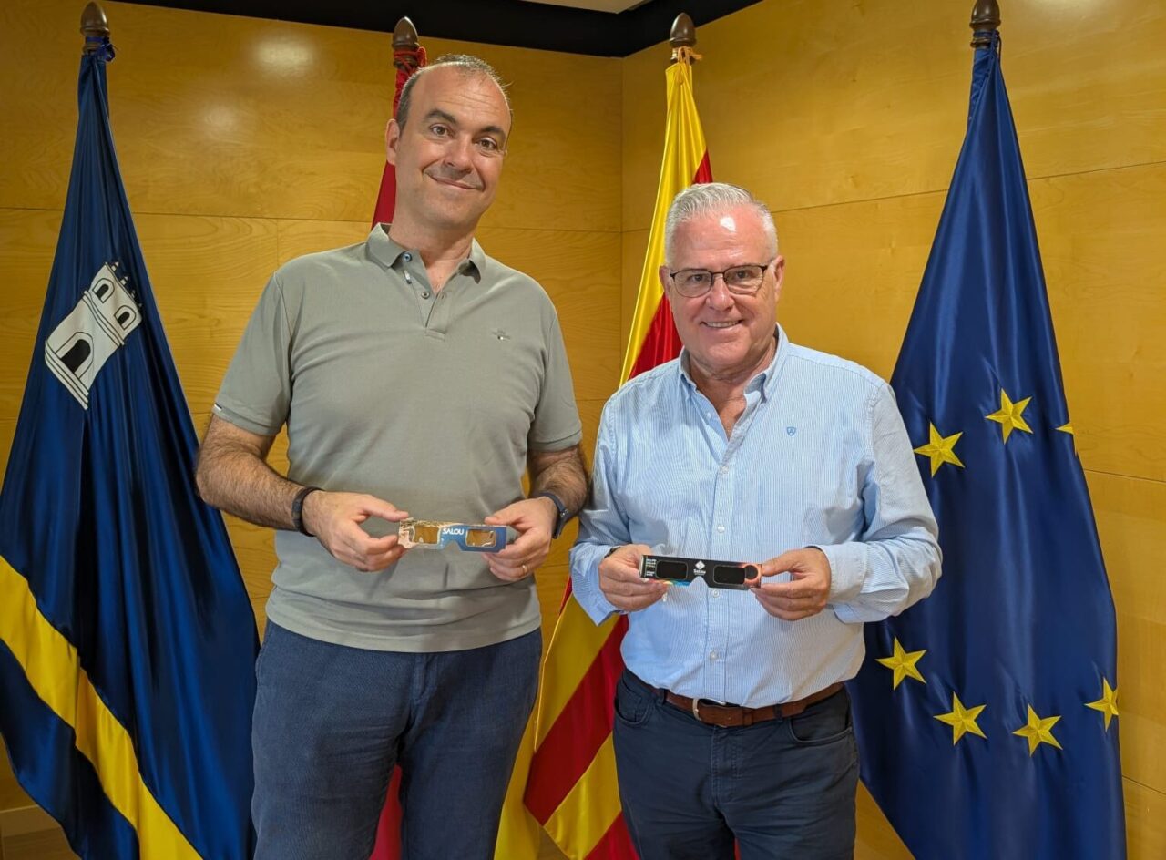 ulleres eclipsi ajuntament salou
